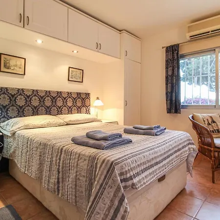 Apartment Three-bedroom In Benidorm